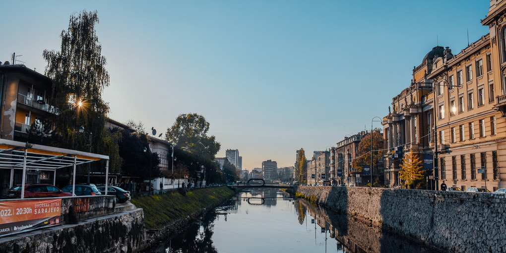 Saraybosna'da Ne Yapılır? 2026 Gezi Rehberi: Osmanlı Mirası, Tarih ve Bosna Lezzetleri